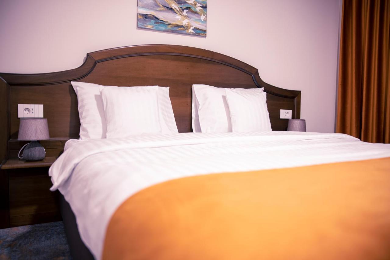 Hotel Aura Unirii Alba Iulia Eksteriør billede