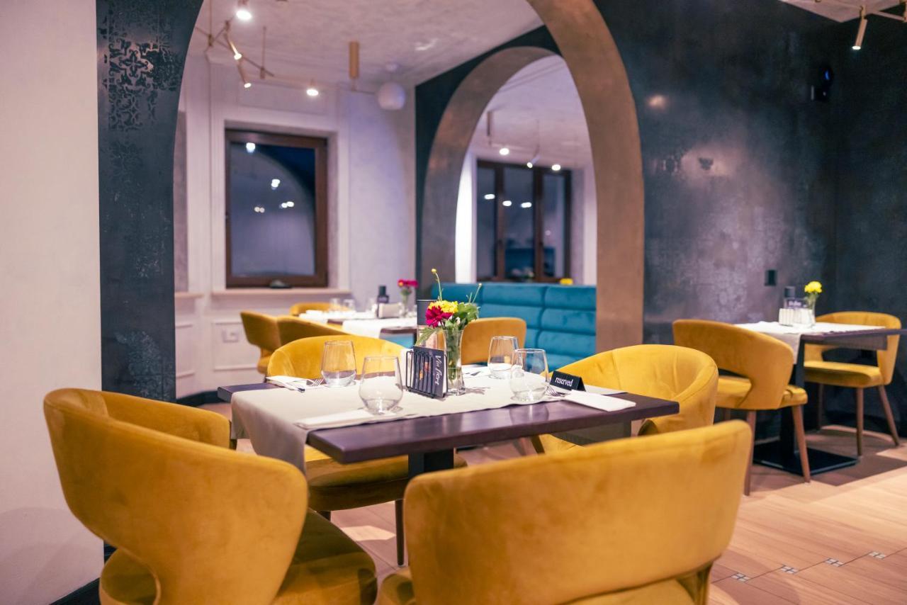 Hotel Aura Unirii Alba Iulia Eksteriør billede